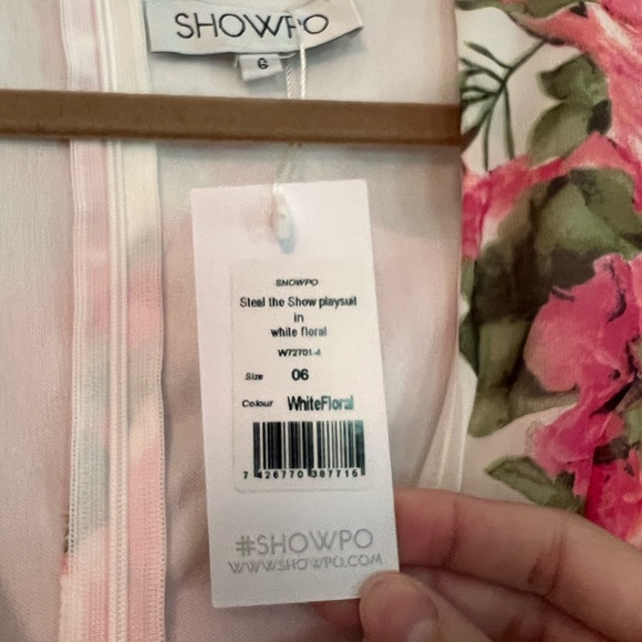 showpo steal the show playsuit white floral - Picture 4 of 7